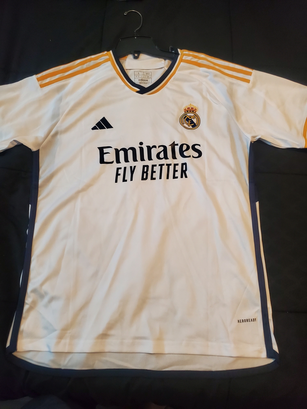 Real Madrid 2023-24 home jersey with Valverde's name